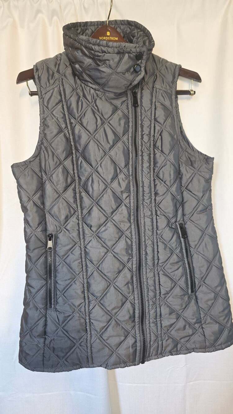 Marc New York Andrew Marc Women's Pewter Gray Quilted zip Vest Medium